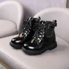 2020 invierno recién llegados botas para niñas zapatos planos de moda con botas para niños tamaño 21-30 pantalones cortos para niños botas zapatos de bebé G1210