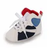 Zapatos de cuero PU para primeros pasos para bebés y niñas, zapatillas deportivas para niños, botas, mocasín cálido de suela suave para niños pequeños