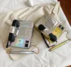 メッセンジャーバッグの女性PUレーザーデザインパーソナル電話型クロスボディバッグ4colors187c