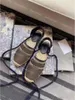 2021 أعلى جودة صندل مصممين لوكسوريز الأحذية العلامة التجارية الصيفية المصممة Slides Womens Womens Clipper مدببة اصبع القدم صندل مثير SL266L