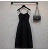 Przypadkowe sukienki 2021 Letni pasek Eleganckie fałdy Party Blue Black Dress Rękawów Spaghetti Sexy V Neck linia Sundress Kobiety Plus Size Tkaniny