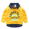 Vår höstdesign 2 3 4 5 6 8 10 år Barn nedskrivning Krage Letter Print Patchwork Sweatshirt för barn Baby Boy 211110