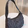2021 Сумка полумесяца Черная треснутая кожаная конструкция подмышечная сумка модная высококачественная сумочка