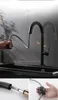 Keukenkraan Trek Water Mixer Tap Single Handle 360 ​​Rotatie Douchekranen Touch Intelligente Temperatuurverandering