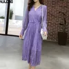 Women's Pleated Printed Dresses Fashion V-neck Flare Full Sleeve Lace Up Midi Dress Female Sexy Autumn Spring Vestidos 210514