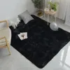 カーペットリビングルームベッドルームのための黒いソリッドカラーシャギーモダンな豪華な床ふわふわマットキッズフェイクファーエリアラグノンスリップマット