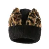 Beanie/Skull Caps Fashion Design Womens Winter Warm lavorato a maglia con stampa leopardata Beanie Hat con Faux Pom Knit Cap Cappelli per donna Accessori Pros2