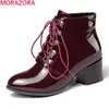 Morazora tamanho grande 34-43 Botas de tornozelo quadrado saltos redondos dedo do pé senhoras sapatos moda lace ap cor sólida mulheres botas preto 210506