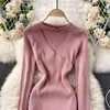 Singreiny design onregelmatige gebreide jurk vrouwen halster v-hals lange mouwen potlood jurk herfst winter warme bodycon trui jurk 210419