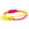 Nouveau bracelet zippé bracelet double fermeture éclair bracelet fluorescent néon bracelet créatif pour les femmes meilleure qualité