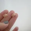Moda Gold Color Leaf Clip Earring Dla Kobiet Bez Piercing Rhinestone Vintage Crystal Ear Cuff Girls Kuberly Prezent