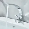 Chrome Polish Basin Rubinetti da bagno Miscelatore per il bagno in ottone Rubinetto lavabo in ottone Rubinetto singolo impugnatura singolo foro lavabo lavabo