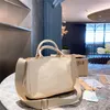 Büyük Kapasiteli Kentsel Çantalar Alışveriş Çantası Kadın Lüks Tasarımcıları Seyahat ve Ofis Omuz Çantaları İçin Çantalar Yüksek kaliteli donanım