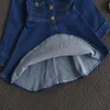 Flickor Denim Dress Fall Nya Små och medelstora Mode Kids Kläder Långärmad Lapel Pocket Barn Enstaka Bröst Klänning Q0716