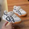 Children's Outono Contraste Cor Sneakers Meninos Confortáveis ​​Sapatos de Lazer Meninas Soft Vaca Muscle Sapatos G1025