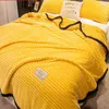 Cobertor de flanela suave de cor verde com peso europeu para cama queen size xadrez quente para camas antibolinhas 211218