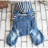 Stripe Denim Jumpsuit Dog Cat Jeans Overalls Fyra ben Huvtraktkläder för valp Yorkies Chihuahua Cowboy Coat 210401