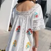 Beyaz Haki Kadınlar Dantel Nakış Gevşek Elbise Slash Boyun Kısa Kollu Diz Boyu Meslek Yaz Çiçek D1218 210514