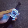 Luminoso reloj led de 7 colores tendencia de moda de estudiantes masculinos y femeninos pareja gelatina Ginebra Caja de diamantes de imitación transparente Relojes de silicona