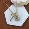 Vrouwen Mannen Klassieke Letter Hanger Neckklace Met Box Lock Key Trendy Chain Unisex Festival Gift Neckklaces Diamond Bling Sieraden