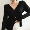 Yedinas Sexy Col En V Profond Chandail Tricoté Femmes Élégant Blanc Pull Irrégulier Coréen Chandails Slim Fit Élastique Tricots Tops 210527