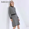 Élégant Plaid tricoté femmes robe col montant à manches longues taille haute à lacets nœud papillon robes femme mode 210520