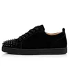 Classic Paris rivet sneakers Men's casual shoes with spiked calf leather high top/low top outdoor trainers black white designer