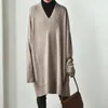 Långtröja Kvinna V-Neck Oversized Loose Brown Stickad Jumper Kvinna Pullovers Femme Höst Vinter Streetwear Toppar 221F 210420