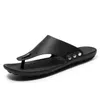 Yaz Casual erkek PU Düz Flip Floplar 2021 Erkekler için Rahat Aşınmaya Dayanıklı Sandaletler Açık Kaymaz Yumuşak Sole Terlik
