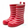 Новые дети полосатый дождь ботинки мальчики девочки середины теленка водонепроницаемые дождевые сапоги резиновые противоскользящие водяные туфли для школьника девушка красный L0401