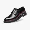 Scarpe eleganti Aumento di 6 cm per uomo Interno più alto Ascensore da uomo Business Tacco nascosto Oxford formali maschili