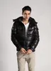 2023 Hommes Veste d'hiver de haute qualité Down Winters Manteau Tendance extérieure Moto Hommes Femmes Parka Canada Mode Noir Rouge Downs Jac247V