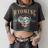 Yedinas Été Vintage Grunge Imprimer Crop Top Femmes Punk Irrégulier Évider T-shirt Pin Décoration Années 90 Y2k Hip Hop Streetwear 210527