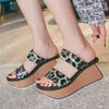 Frauen Schuhe Sommer Gleitet Natürliche Kuh Leder Plattform Keile High Heel Leopard Offene spitze Hausschuhe Dame Sandalen 39 210517