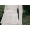 EST Spring Designer Runway Dress Damen Langarm Tiefer V-Ausschnitt Hollow Out Spitze Stickerei Weiße Kleider 210520