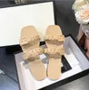 Sandali da donna di marca Pantofole da donna firmate di alta qualità estate moda all'aperto Pantofola di gelatina a catena di plastica scarpe da spiaggia piatte casuali in vera pelle di lusso