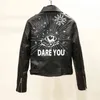 Ailegogo Autumn Women Kvinnliga nitar Letters Skriv ut motorcykel Läder Kort kvinnors cyklist Coat Faux Leather Jacket Punk Outwear 220112