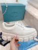 scarpe da donna per viaggi in via di viaggio da donna bianca nera allacciata sneaker casual di punta quadri