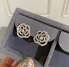 Boucle d'oreille à breloques, design creux, style floral, avec tous les diamants, pour femmes, bijoux de mariage, boîte-cadeau, emballage PS3033