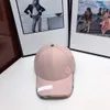 Moda Deportes Gorras de béisbol Diseñadores de alta calidad Gorra de béisbol Moda para hombres y mujeres Pareja Protector solar Sombrero Bloqueo de luz al aire libre Mantener sombreros calientes Estilo bueno agradable