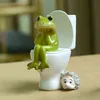 Everyday Collection Miniature Animal Figurines Mouse Pig Bunny Frog on Toilet Desktop Decoration Funny Gifts 211105