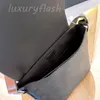 Diseñadores para hombre Maletín de negocios Luxurys Moda de alta calidad Bolsa de mensajero de gran capacidad Bolsos exteriores Bolso de mano Monederos Wa2344