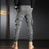 韓国のファッションメンズジーンズ高品質の大きなポケットカジュアルカーゴパンツストリートウェアヒップホップジョガーズデザイナースラックボトムサーパー