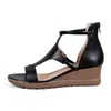 2024 Kvinnor Summer Sandaler Mid Hells kilar Skor Kvinna Vintage Open Toe Sandals Nya mode PU Slides strandplattformar Sandalier