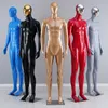 Männliches Model, ganzer Körper, leuchtend roter Rücken, blau, gelb, Herren-Mannequin-Anzug, individuell angepasst