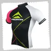 Maillot de cyclisme Pro Team MERIDA Hommes Été à séchage rapide Uniforme de sport Chemises de vélo de montagne Route Vélo Tops Vêtements de course Vêtements de sport en plein air Y21041226