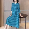 VANOVICH Striped Fashion Women Dress Summer and Spring Pluz Size Abbigliamento colletto tondo 210615