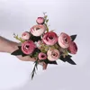 Flores decorativas grinaldas 5 cabeçalhos/1 pacote de chá de seda rosas buquê de noiva para o ano de casamento decoração de ano de casamento de plantas falsas artificiais