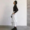 ビンテージ夏の黒い長いプリーツのスカートの女性白いハイウエストの不規則な大きなスイングMidi Gothic Streetwear Saias 210421