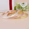 Bangles de moda rosa pulseira de ouro para mulheres redondo casal dourado liga prateada casamento simples picada Q0719